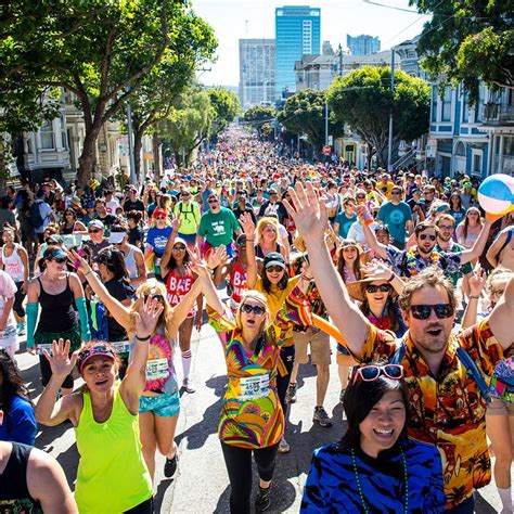 bay to breakers 2023 naked|Photos show Bay to Breakers taking over San Francisco streets